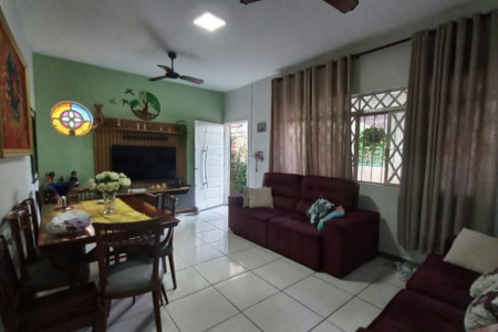 Casa com 2 dormitórios à venda, 100 m² por R$ 700.000,00 - Vila Guilhermina - Praia Grande/SP