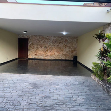 Casa à venda com 4 quartos, sendo 2 suítes, em Vila São Francisco, São Paulo, SP