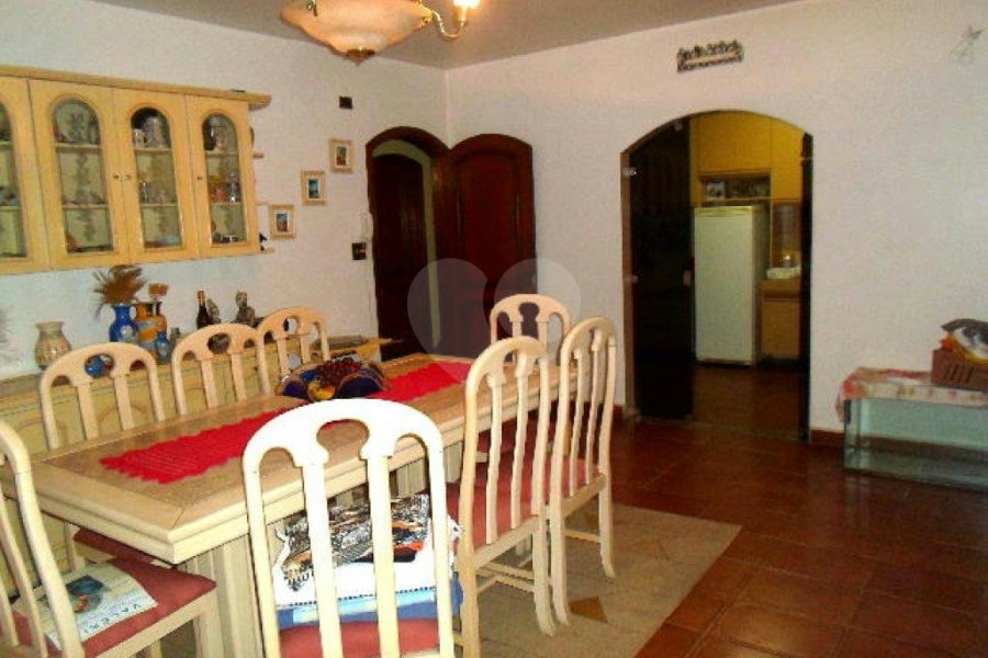 Sobrado à venda com 4 quartos, sendo 2 suítes, em Jardim Leonor Mendes de Barros, São Paulo, SP