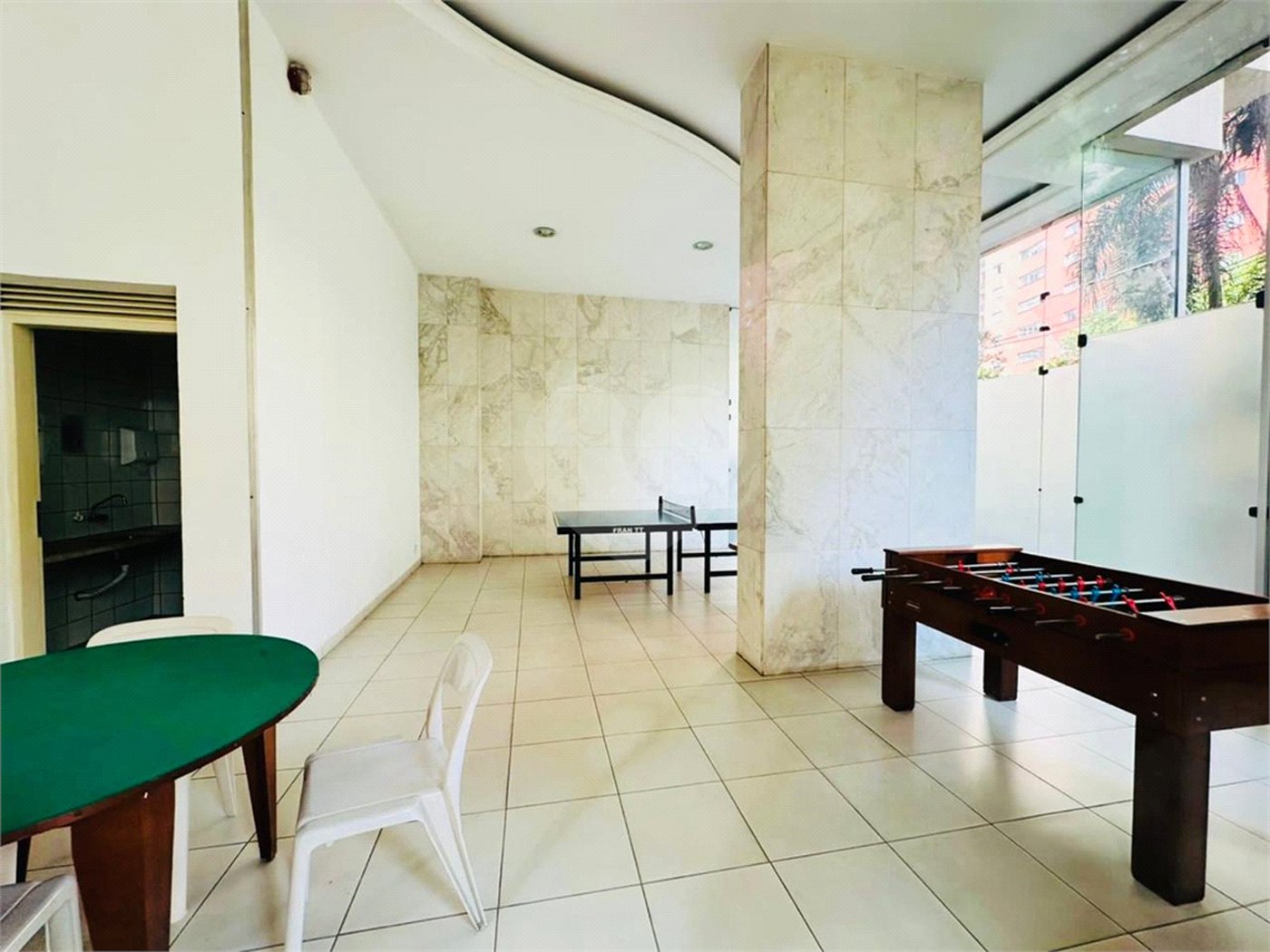 Apartamento à venda ou para alugar com 4 quartos, sendo 1 suíte, em Itaim Bibi, São Paulo, SP