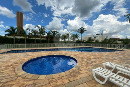 Casa à venda com 3 quartos, sendo 1 suíte, no condomínio Mirante dos Ipes, Salto - SP