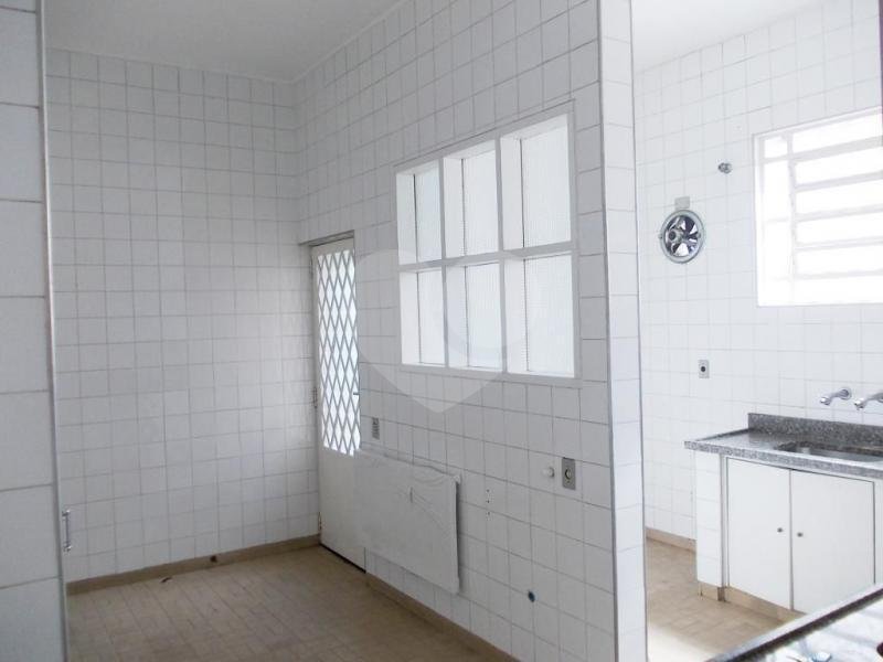 Casa à venda com 3 quartos, sendo 1 suíte, no condomínio Praça Pero Vaz de Caminha,260, São Paulo - SP