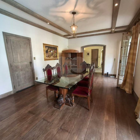 Casa à venda com 5 quartos, sendo 3 suítes,  em Alto da Boa Vista, São Paulo, SP