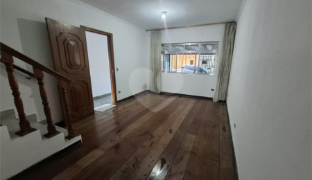 Sobrado à venda com 3 quartos, sendo 1 suíte,  em Campo Grande, São Paulo, SP