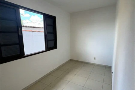 Sobrado à venda com 4 quartos, sendo 1 suíte,  em Vila Sônia, São Paulo, SP