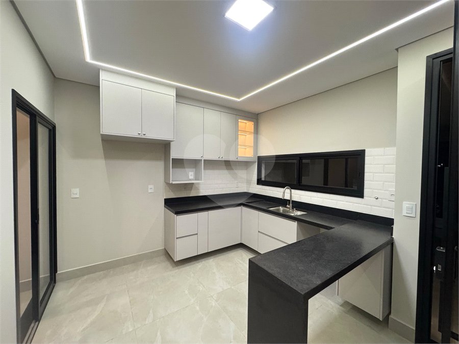 Casa à venda com 3 quartos, sendo 1 suíte, em Jardim Bom Sucesso, Indaiatuba, SP