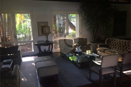 Casa à venda ou para alugar com 4 quartos, sendo 2 suítes, em Jardim Guedala, São Paulo, SP