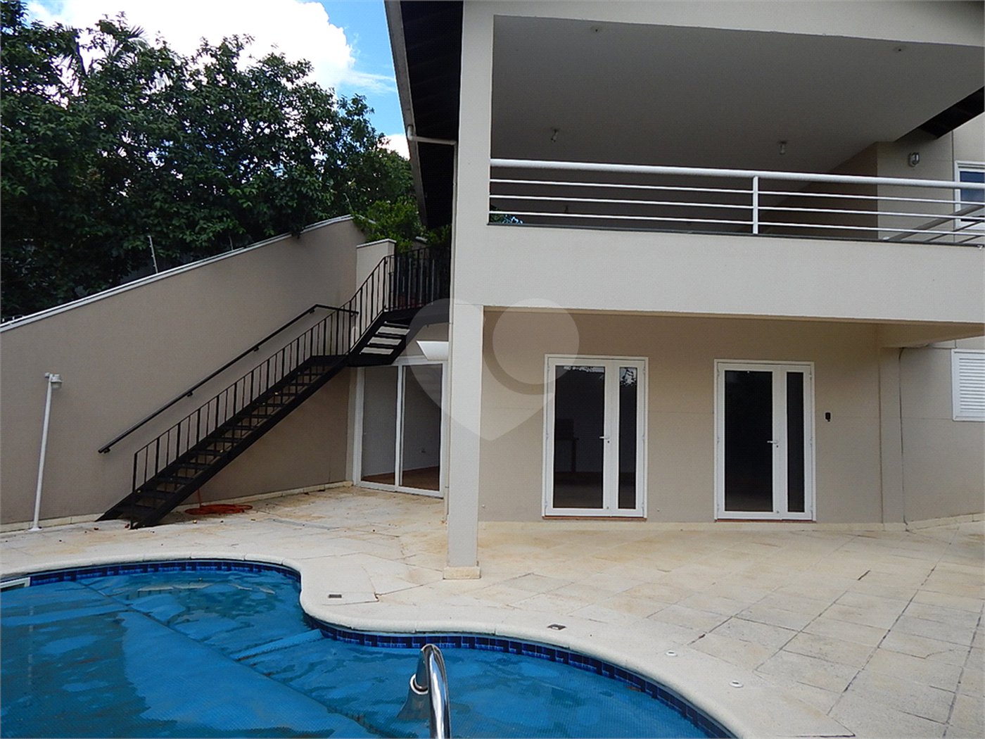 Casa à venda com 3 quartos, sendo 1 suíte, no condomínio Alpes de Vinhedo, Vinhedo - SP