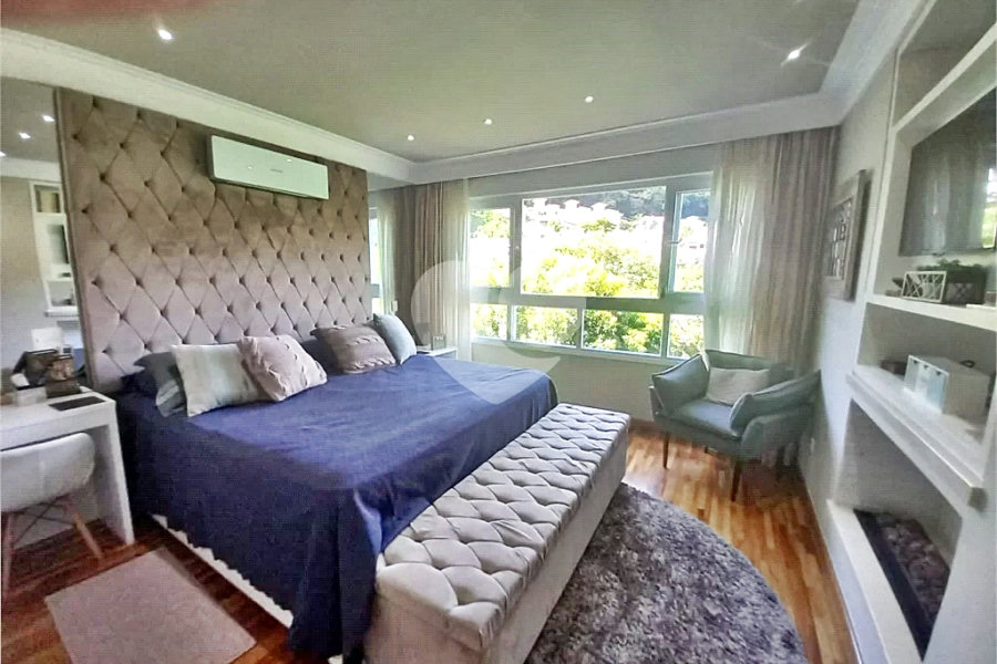 Casa à venda com 4 quartos, sendo 3 suítes,  no condomínio Itatinga 1, São Paulo - SP