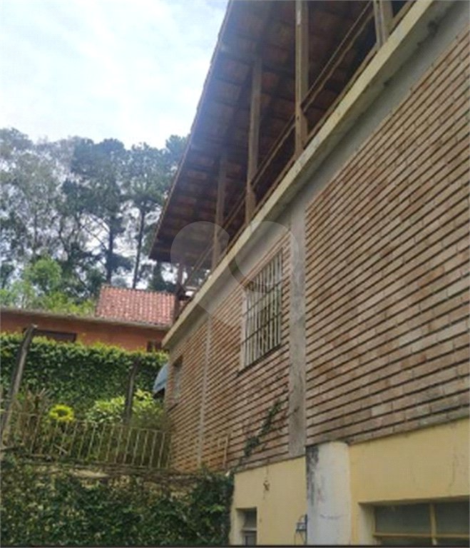 Casa à venda com 5 quartos, sendo 1 suíte, em Mantiqueira, Mairiporã, SP