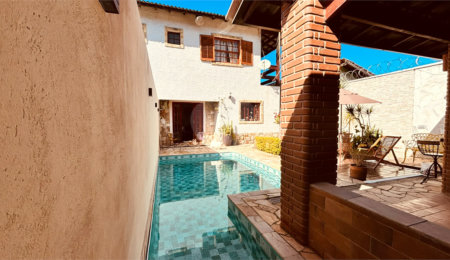 Sobrado à venda com 3 quartos, sendo 1 suíte,  em Chácara Recanto Verde, Cotia, SP