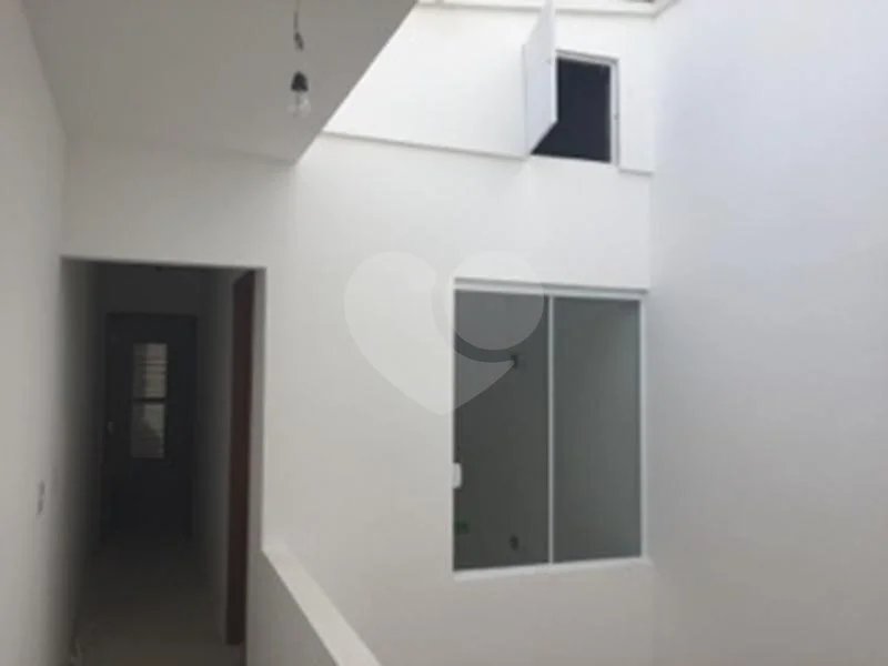 Sobrado novo nunca habitado.