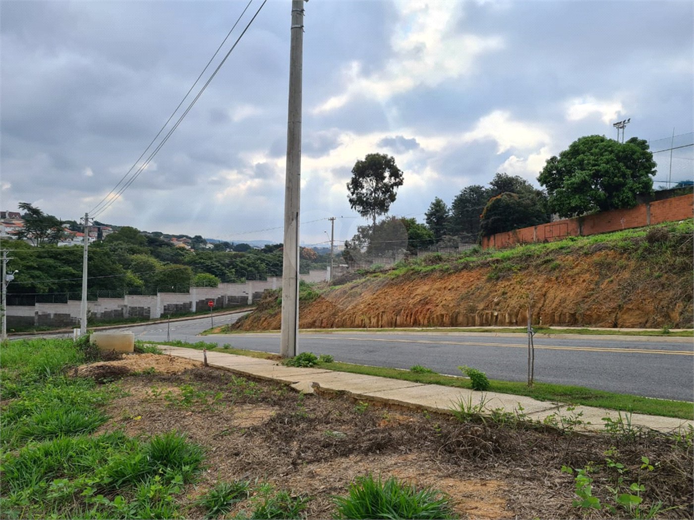Terreno à venda em Bosque, Vinhedo, SP
