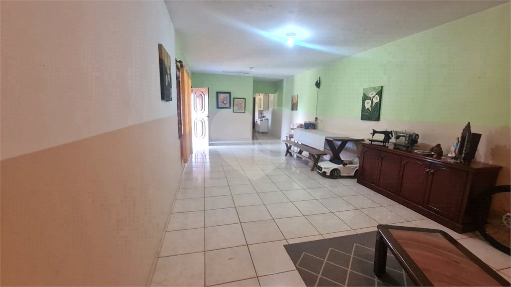 Chácara à venda com 3 quartos, sendo 1 suíte, em Vila Reis, Itapetininga, SP