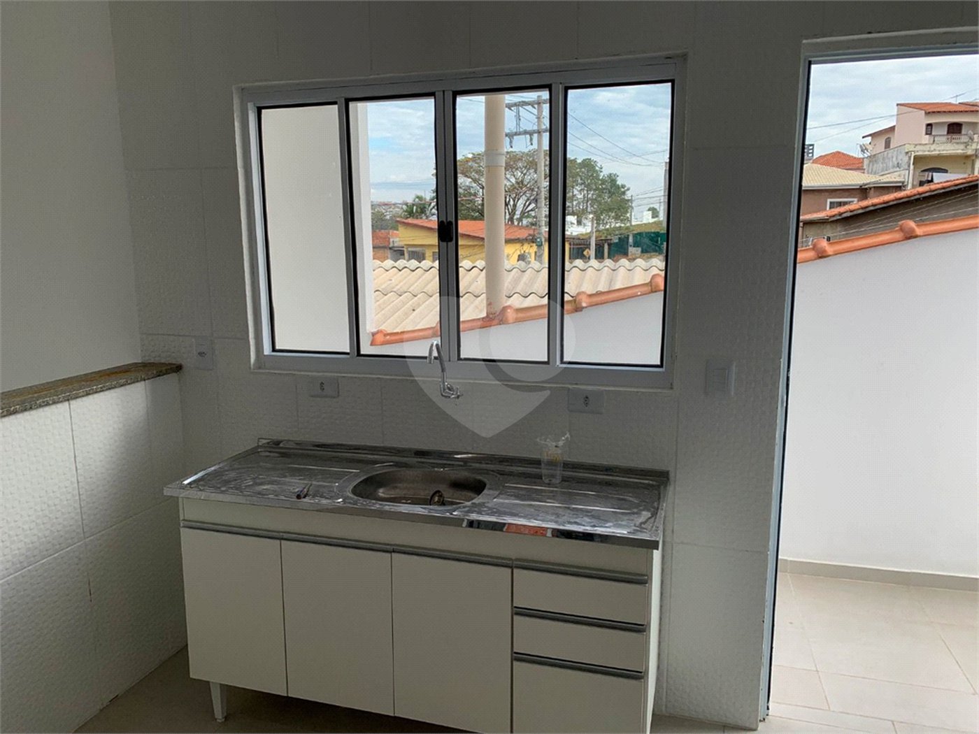 Sobrado à venda com 3 quartos, sendo 2 suítes, em Vila Granada, Mairinque, SP