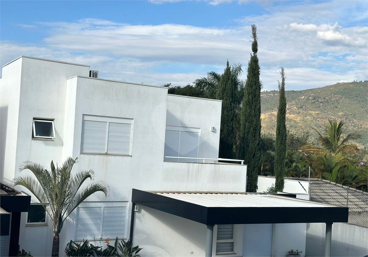 Casa à venda com 4 suítes em Nova Gardênia, Atibaia, SP