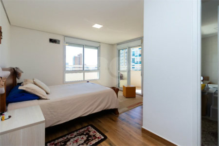 Duplex à venda com 4 suítes em Santana, São Paulo, SP