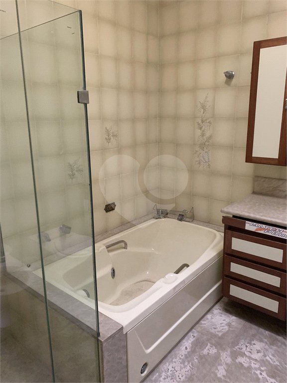 Sobrado à venda com 4 quartos, sendo 3 suítes, em Planalto Paulista, São Paulo, SP