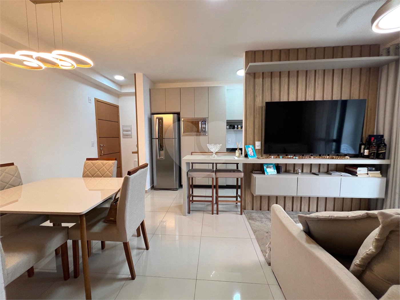 Apartamento à venda com 2 suítes em Atibaia Jardim, Atibaia, SP