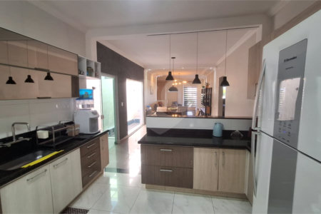 Casa à venda com 3 quartos, sendo 1 suíte, no condomínio Golden Park Residence, Sorocaba - SP