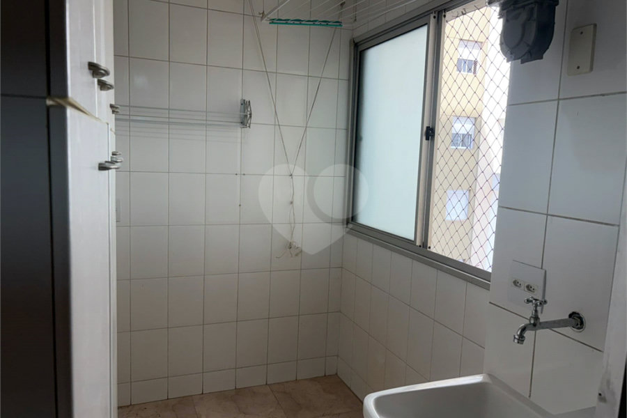 Apartamento à venda com 2 quartos, sendo 1 suíte,  em Vila Galvão, Guarulhos, SP