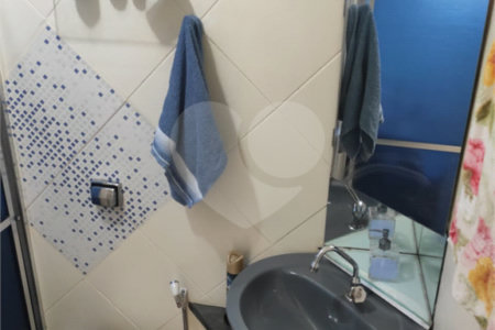 Sobrado à venda com 1 suíte em Jardim Luciana, Itaquaquecetuba, SP