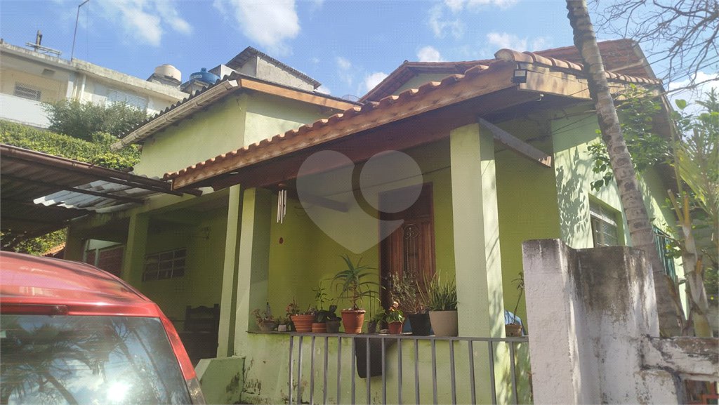 Casa à venda com 2 quartos em Horto, São Paulo, SP