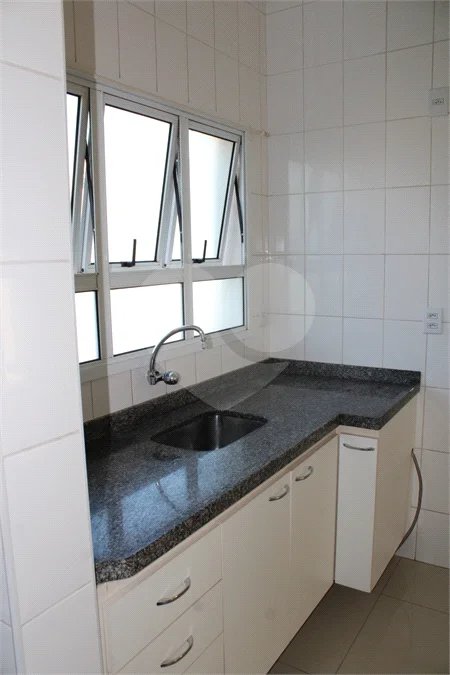 Apartamento à venda com 2 quartos, sendo 1 suíte, no Centro, Vinhedo, SP