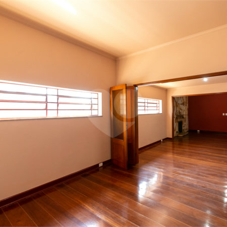 Casa à venda com 4 quartos, sendo 2 suítes, em Perdizes, São Paulo, SP