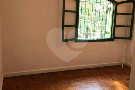 Sobrado à venda com 3 quartos, sendo 1 suíte, em Brooklin, São Paulo, SP
