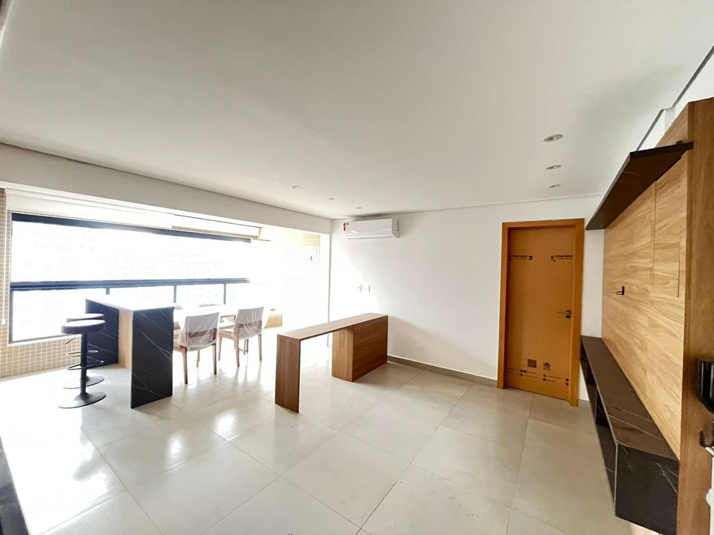 Apartamento com 2 dormitórios à venda, 65 m² por R$ 950.000,00 - Ponta da Praia - Santos/SP