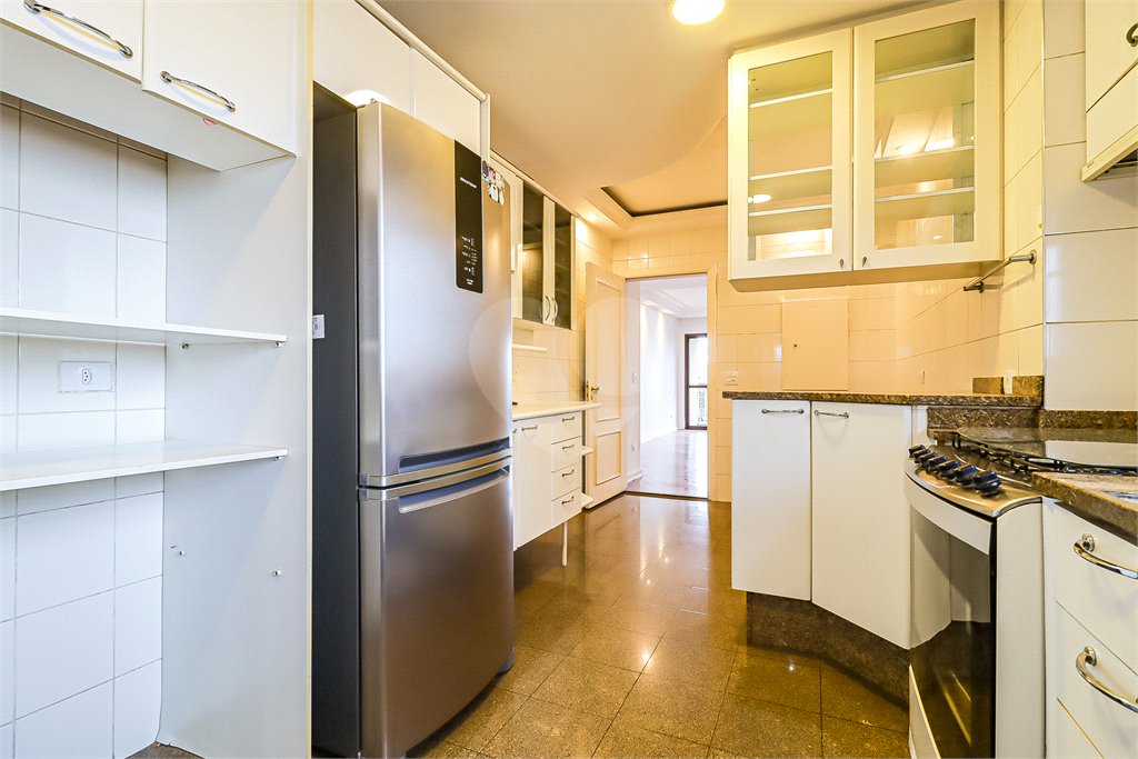 Apartamento à venda com 4 quartos, sendo 3 suítes, em Brooklin Paulista, São Paulo, SP