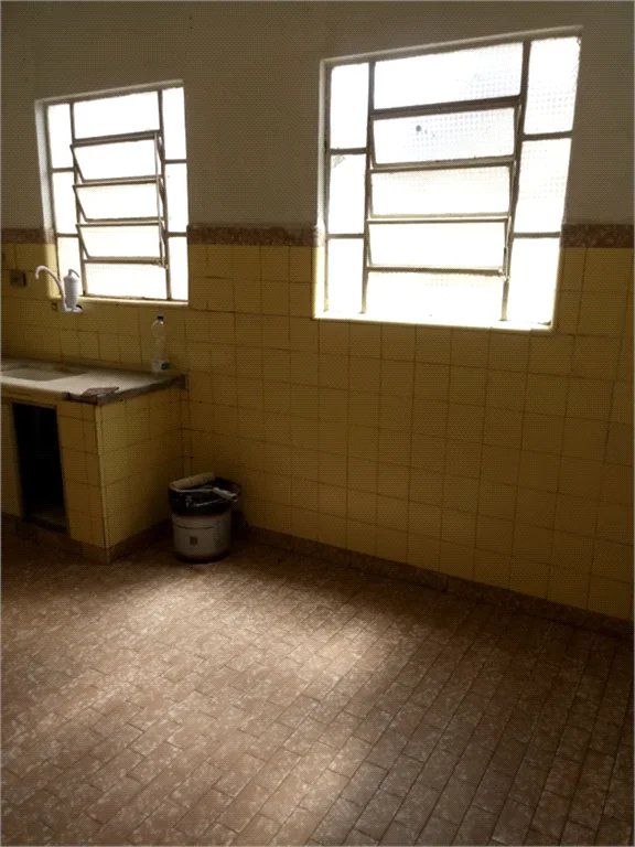Casa à venda com 4 quartos em Vila Hamburguesa, São Paulo, SP