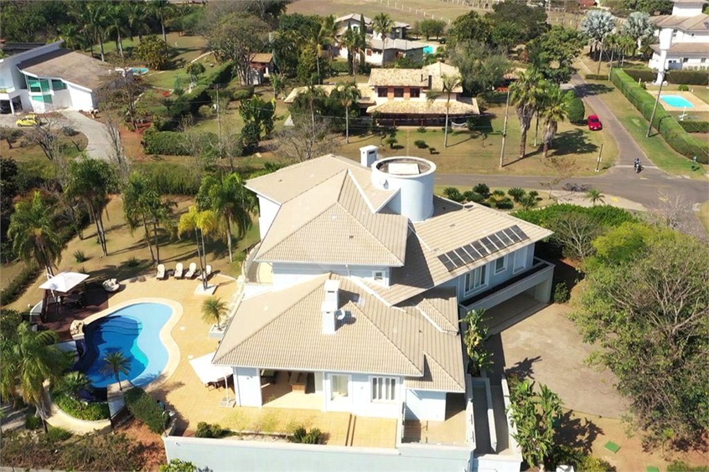Casa à venda com 5 suítes no condomínio Moradas São Luiz, Salto - SP