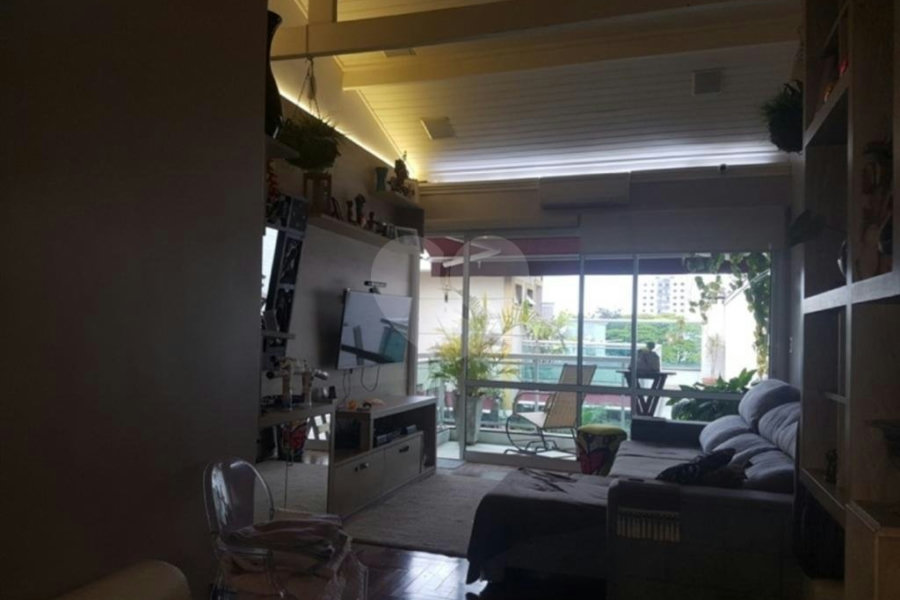 Sobrado à venda com 4 quartos, sendo 2 suítes, em Santana, São Paulo, SP