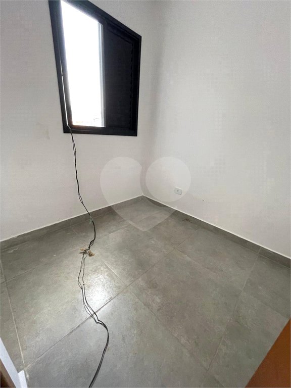 Casa à venda com 2 quartos, sendo 1 suíte, no condomínio Residencial Calegari, São Paulo - SP