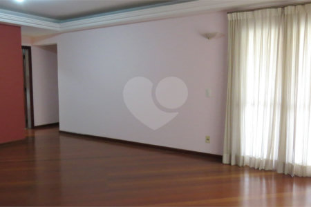Apartamento à venda com 4 quartos, sendo 2 suítes,  em Cambuí, Campinas, SP