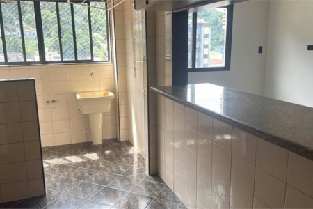 Apartamento com 2 dormitórios para alugar, 66 m² por R$ 3.690,00 - Marapé - Santos/SP