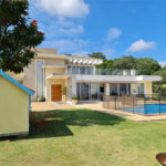 Casa à venda ou para alugar com 4 suítes no condomínio Residencial Jardim Primavera, Louveira - SP