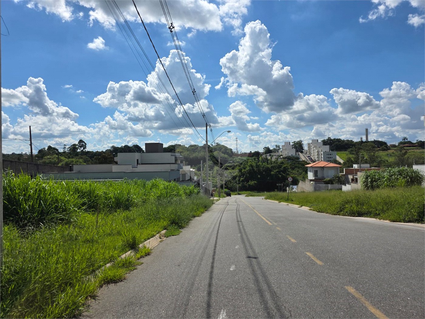 Terreno à venda com 1 suíte em Marambaia, Vinhedo, SP