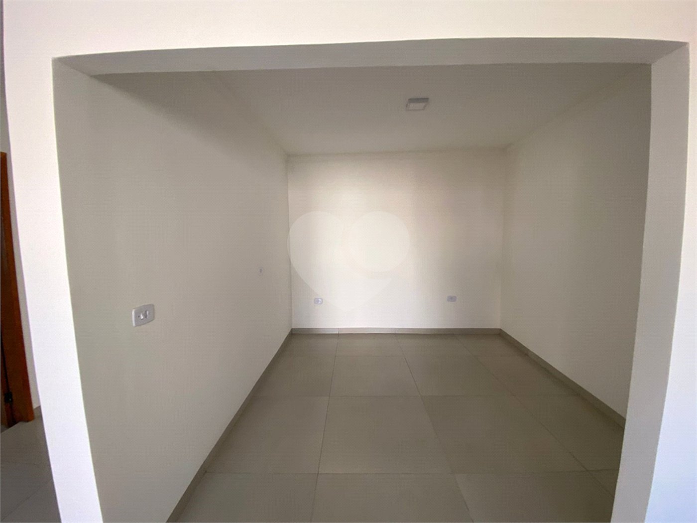 Casa à venda com 3 quartos, sendo 1 suíte, em Jardim Primavera I, Ponta Porã, MS