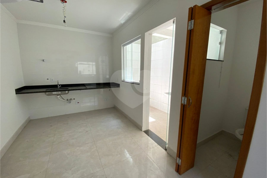 Casa para alugar com 3 quartos, sendo 1 suíte,  no condomínio Villagio DI Maria, São Paulo - SP