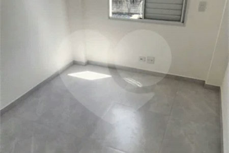 Apartamento com 42m², 2 quartos, 1 garagem, à venda em Itaquera
