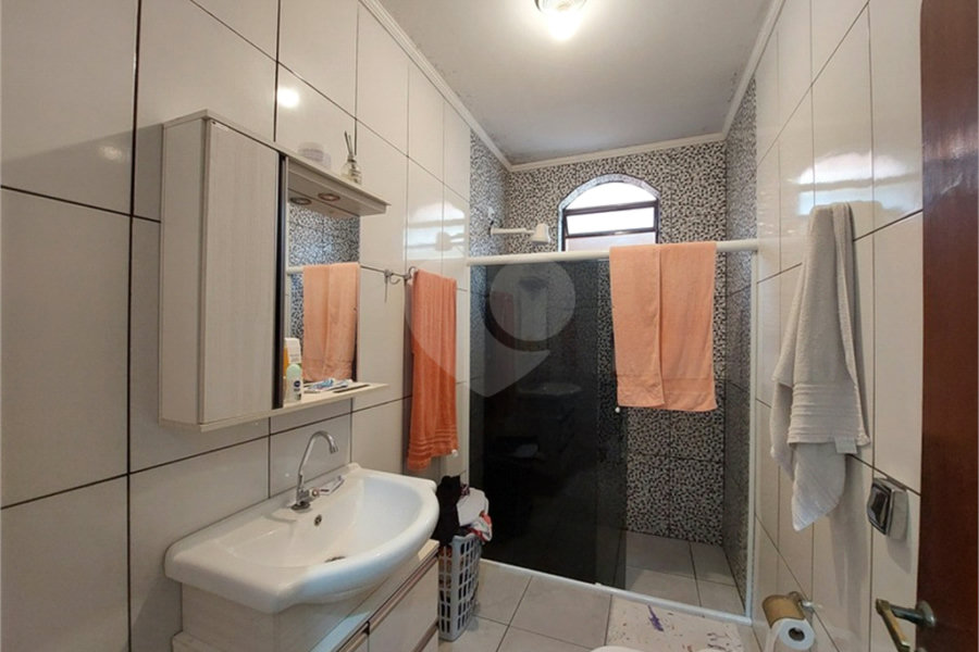Casa à venda com 5 quartos, sendo 3 suítes, no Centro, Mairiporã, SP