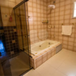 Casa à venda ou para alugar com 4 quartos, sendo 1 suíte, no Centro, São Roque, SP