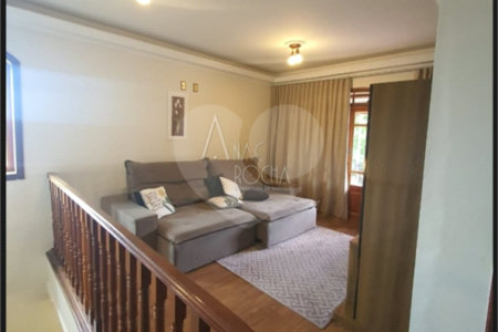 Sobrado à venda com 3 suítes em Condomínio Residencial Santa Helena, Bragança Paulista, SP