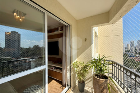 Apartamento à venda com 3 quartos, sendo 1 suíte, em Jardim Marajoara, São Paulo, SP