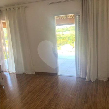Casa à venda ou para alugar com 3 suítes no condomínio Serra da Estrela, Atibaia - SP