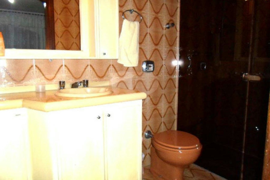 Sobrado à venda com 4 quartos, sendo 2 suítes, em Jardim Leonor Mendes de Barros, São Paulo, SP