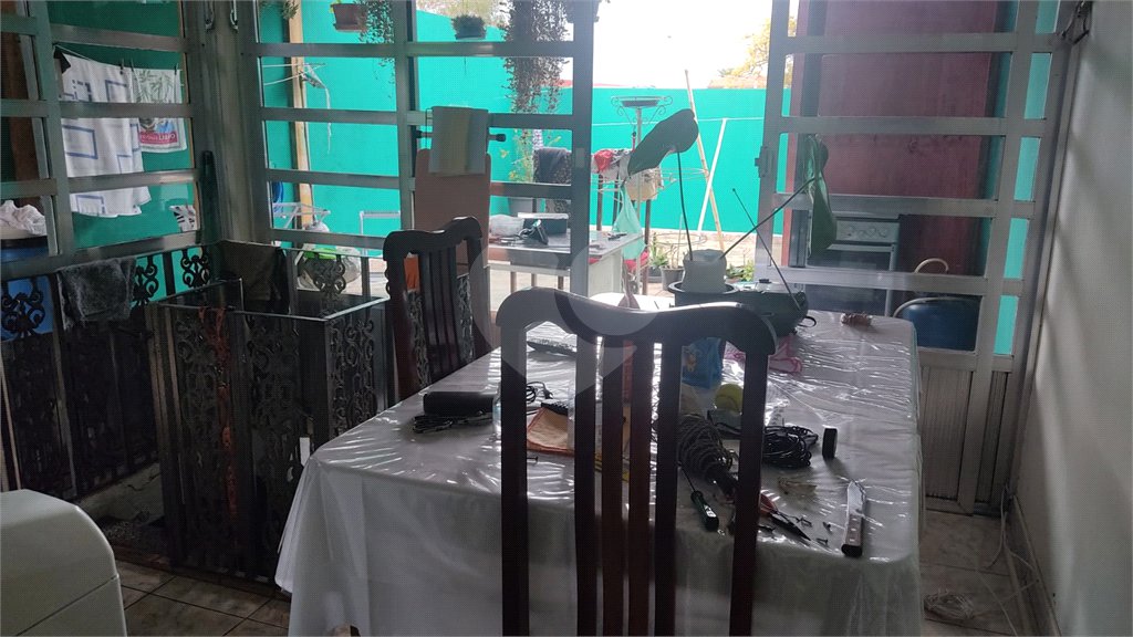 Casa à venda com 3 quartos em Jardim Cumbica, Guarulhos, SP